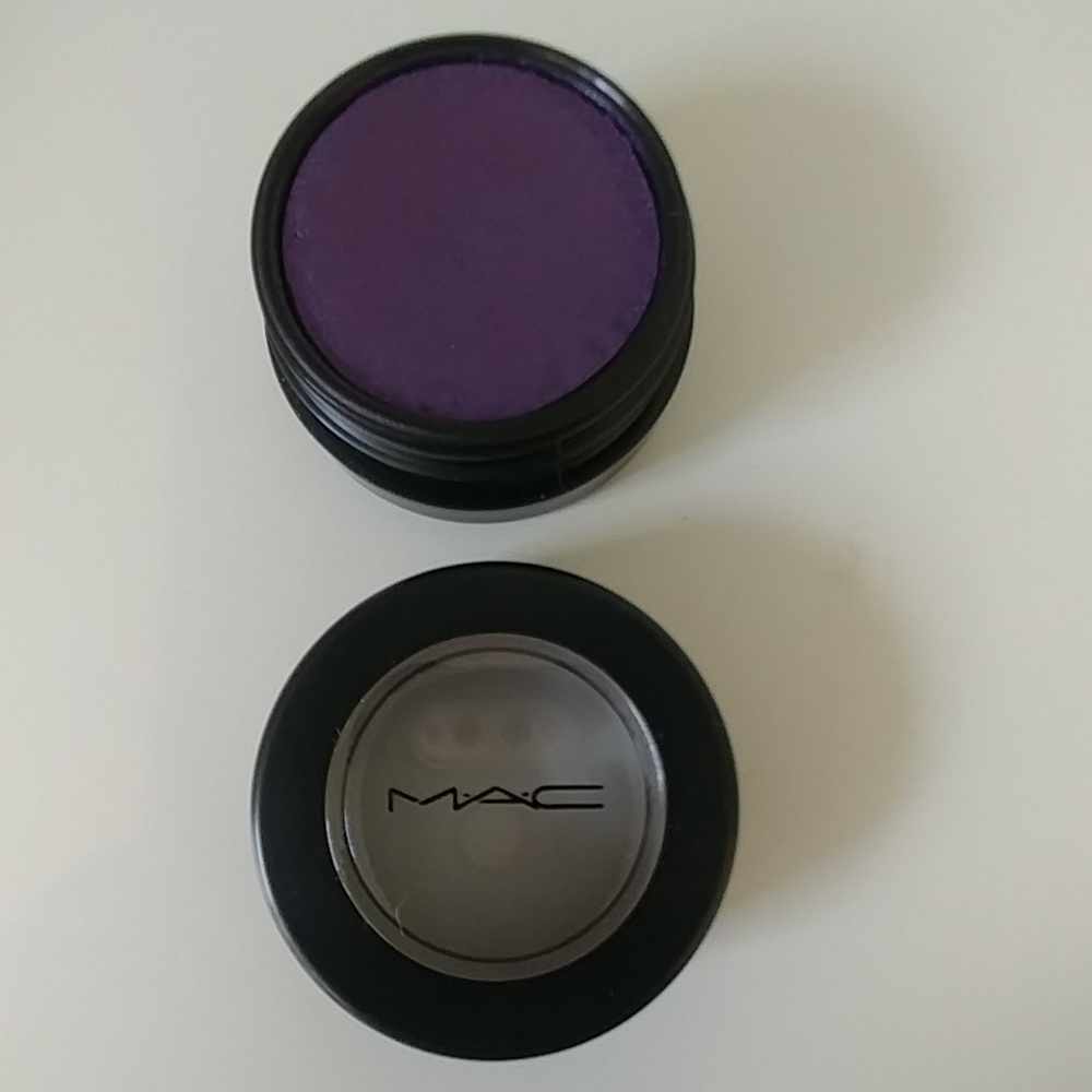 MAC Single Eyeshadow